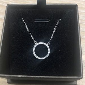 Circle necklace